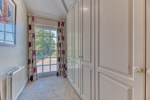 Walk In Wardrobe- click for photo gallery